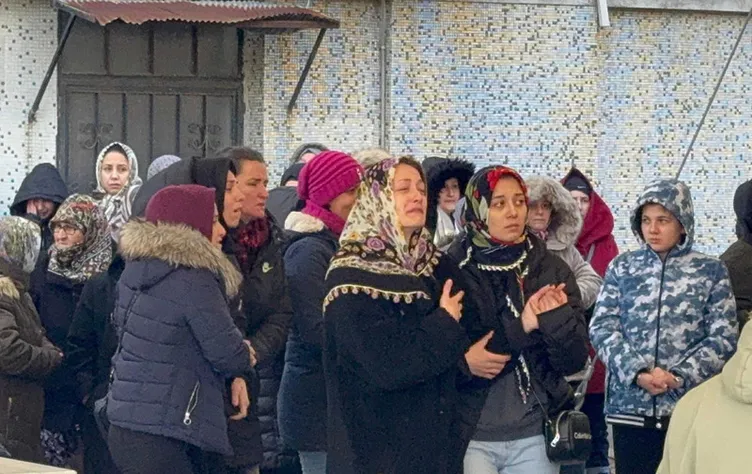 Tekirdağ’da cani adam kızını öldürmüştü: Su Dilem Yazıcı’ya acı veda… Seni bu tabuta nasıl koydular…