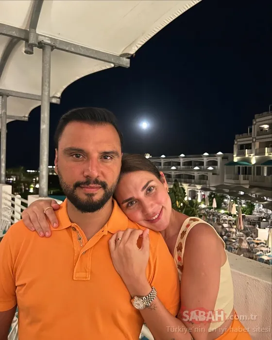 Alişan ’En güzel kayınvalide bende’ demişti... Buse Varol’un annesi hayran bıraktı! Hangisi anne, hangisi kızı