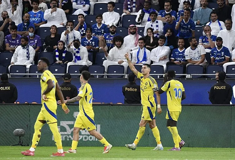 Son dakika haberi: Cristiano Ronaldo Jorge Jesus’u yıktı! Yaşlı kurt derbide yıldızlaştı, rekorunu geliştirdi...