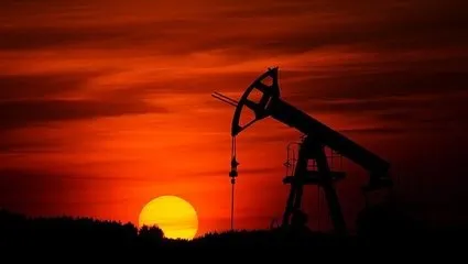 Brent petrolde arz etkisi sürüyor