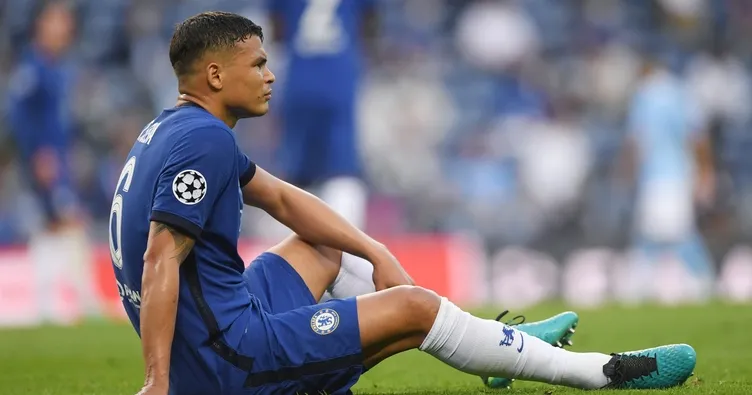 Chelsea’ye dev finalde ilk yarıda kötü haber! Thiago Silva devam edemedi...