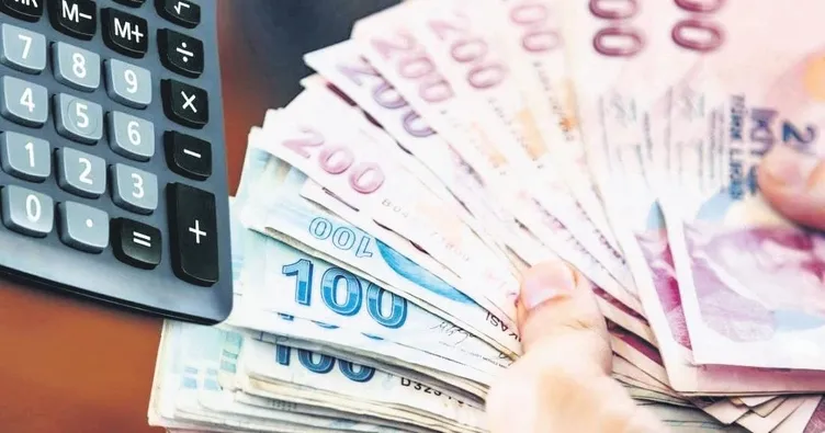 Bütçede 8 aylık açık 1.3 trilyon