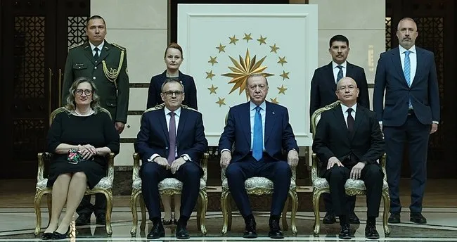 4 büyükelçiden güven mektubu