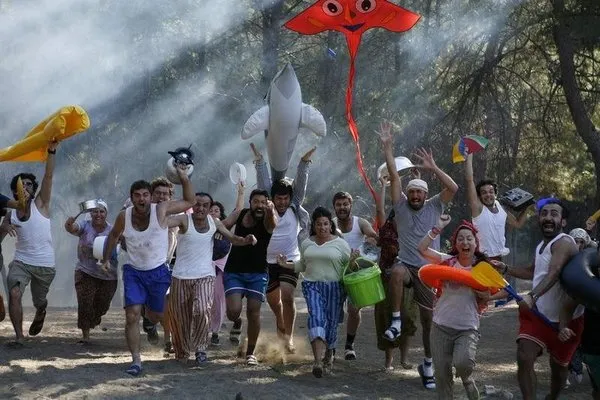 Çok film ekip bunlar!