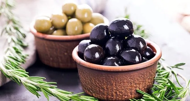 zeytinin faydalari ve zararlari nelerdir zeytin zayiflatir mi gunde kac zeytin yenmeli saglik haberleri