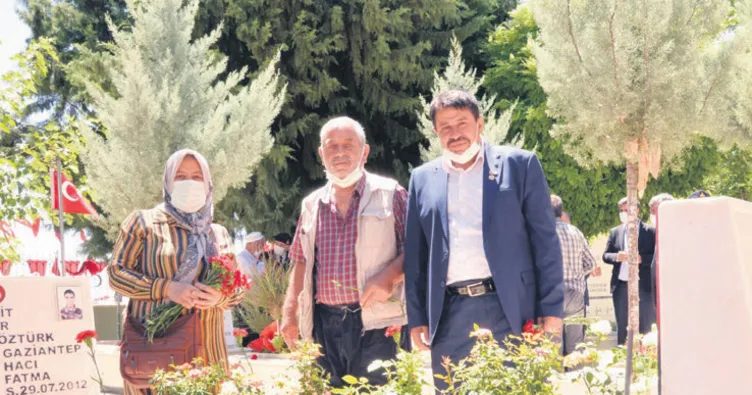 Şehit babasından Mehmetçiğe vefa