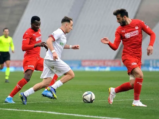 Spor Toto Süper Lig: Fatih Karagümrük: 1 - DG Sivasspor: 0 Maç sonucu