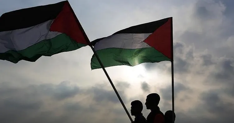 Filistinli gruplar Gazze’nin çeşitli bölgelerinde İsrail güçlerini hedef aldı