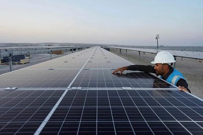 Kalyon Enerji'den dev anlaÅma! Karapınar GüneÅ Enerjisi Santrali için 812 milyon dolarlık finansman - Son Dakika Haberler