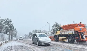 İlk kar yağdı fırtına yıktı