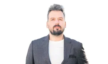 Pişmanlık dolu bir aşk şarkısı