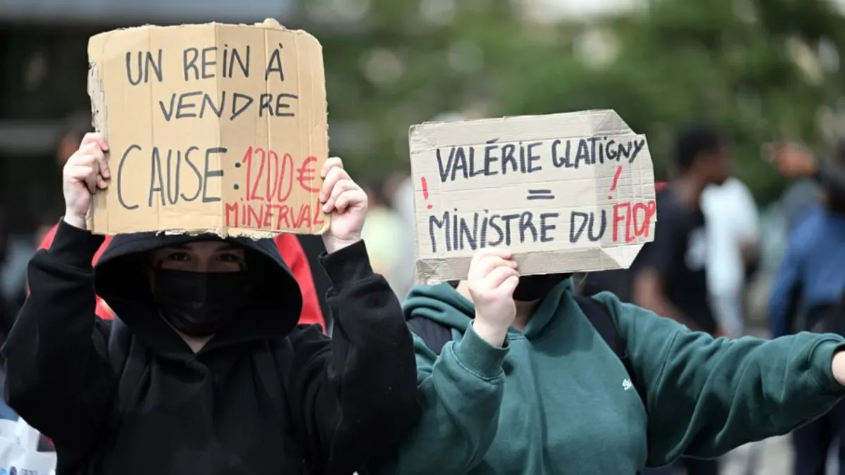 Brüksel’de eğitim politikaları yine protesto edildi