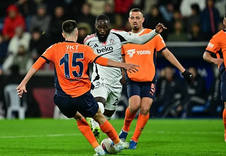 SON DAKİKA BEŞİKTAŞ HABERİ: Beşiktaşlı taraftarlardan büyük tepki! Penaltı beklenen pozisyona isyan ettiler...