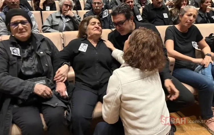 SON DAKİKA: Şinasi Yurtsever’e son yolculuğuna uğurlandı! Annesinin feryatları yürekleri dağladı! Ahmet Kural gözyaşlarına boğuldu...