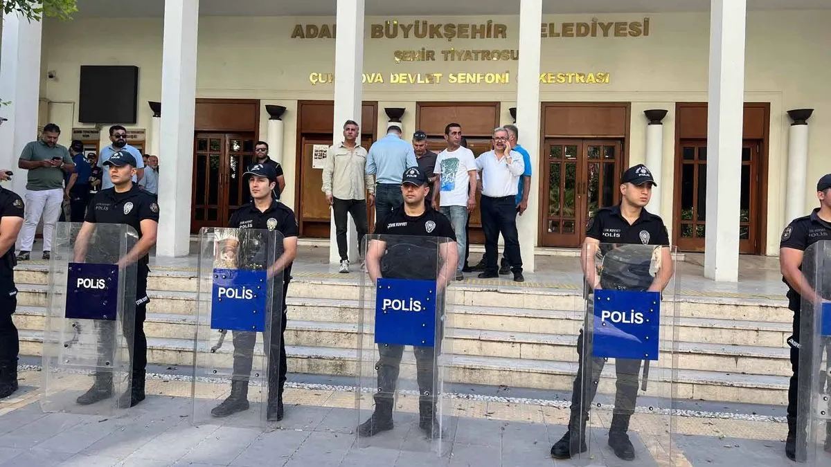 İşadamından CHP’li Karalar’a şok suçlamalar! Hak edişlerimi alabilmek için 4,5 milyon ödedim