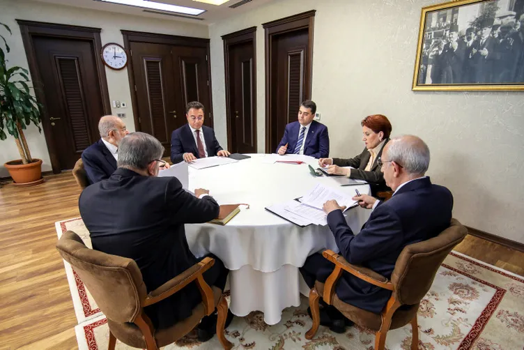 Enver Aysever Ekrem İmamoğlu’nu topa tuttu: Kaprislerinizden bıktık! Seçmen saçını başını yoluyor!