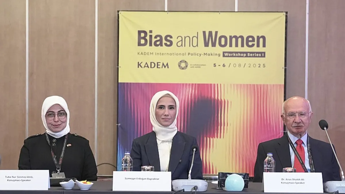 İstanbul'da "Ön Yargı ve Kadın" çalıştayı başladı İstanbul'da "Ön Yargı ve Kadın" çalıştayı başladı