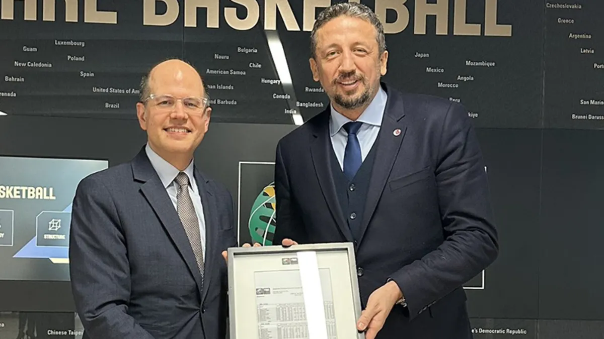 TBF Başkanı Hidayet Türkoğlu’ndan FIBA Genel Sekreteri Andreas Zagklis’e ziyaret! TBF Başkanı Hidayet Türkoğlu’ndan FIBA Genel Sekreteri Andreas Zagklis’e ziyaret!