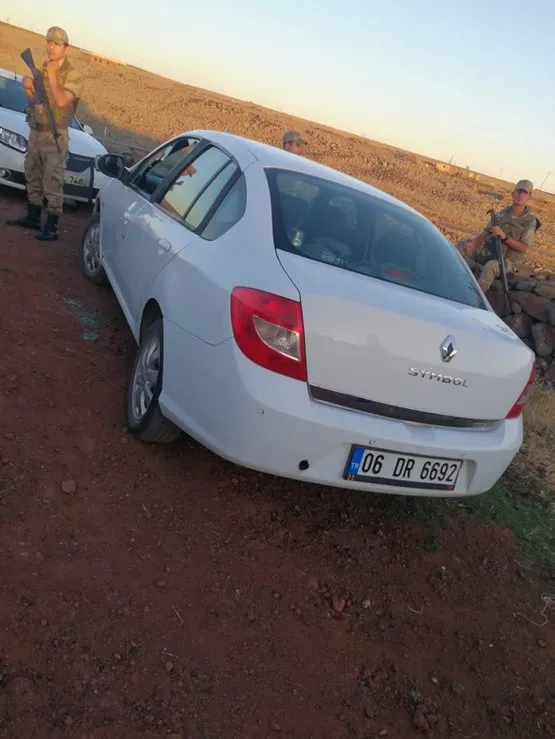 2 Yaşındaki bebeği otomobilde unuttular! Sonu facia oldu 2 Yaşındaki bebeği otomobilde unuttular! Sonu facia oldu