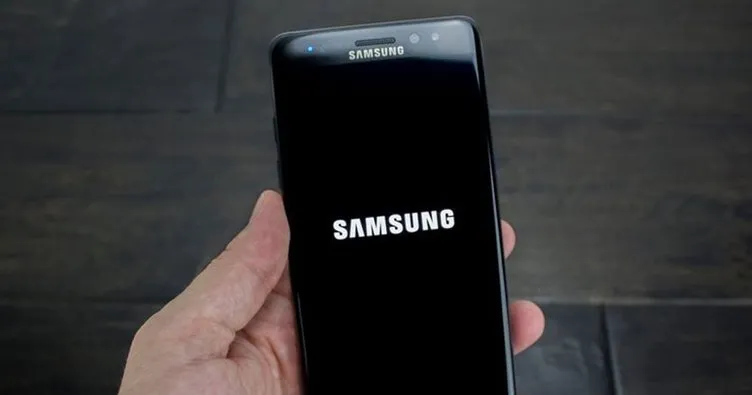 Samsung Galaxy X resmi sitede listelendi