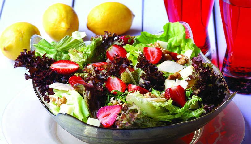 Cilekli Yesil Salata Tarifi Salatalar Sofra