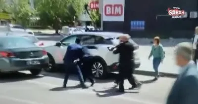 HDP’liler evlat nöbeti tutan babayı darbetti: 15 kişilik tekme ve yumruklarla saldırdı | Video