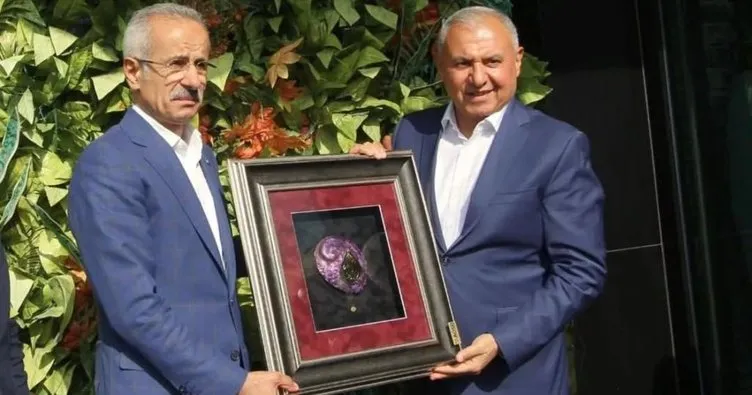 Ulaştırma ve Altyapı Bakanı Abdulkadir Uraloğlu: AOSB’nin rakamsal verileri beni mutlu etti