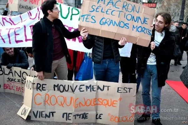 Binlercesi toplandı! Diz çöküp beklediler...