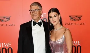 Bill Gates’in kızı ege sularında! Phoebe Adele Gates mega yata çıkmadan Cennet Koyu’nda turladı! Ultra lüks yatın haftalık kirası dudak uçuklattı