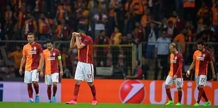 Galatasaray'da isyan çıktı