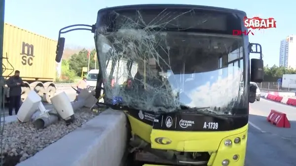 Esenyurt'ta İETT otobüsü beton bariyere çarptı! Faciadan dönüldü | Video