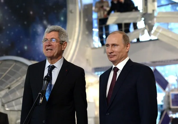 Putin’den uzaya canlı bağlantı