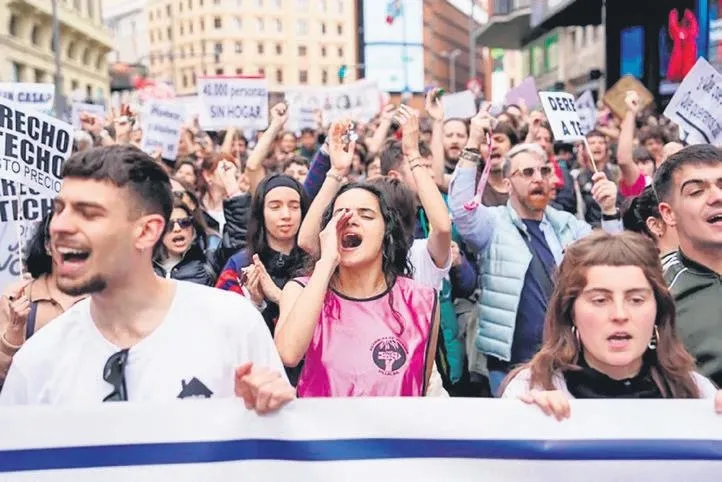 Kiracılar grev yaparsa… – MEVLÜT TEZEL