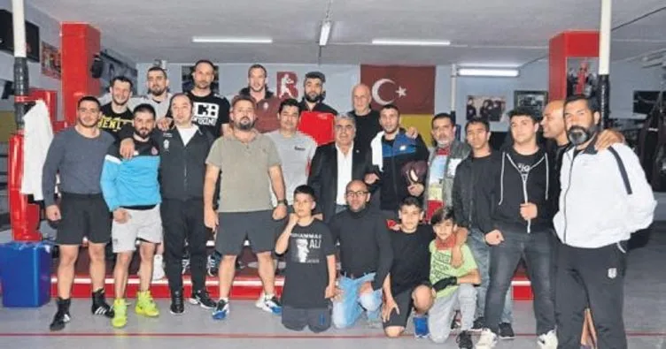 Ünlü boksörler Antalya’da