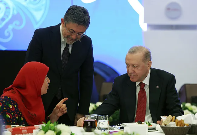 son-dakika-baskan-erdogandan-ciftcilere-mujde-faizsiz-kredi-ve-150-bin-kucukbas-hayvan-projelerini-duyurdu-1771698117378.jpeg SON DAKİKA | Başkan Erdoğan'dan çiftçilere müjde! Faizsiz kredi ve 150 bin küçükbaş hayvan projelerini duyurdu