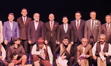İzmir’de hükümlülerin oyunu ilgi gördü