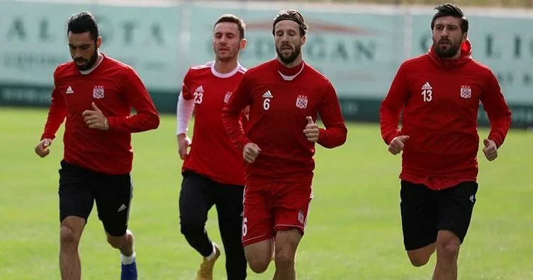 Sivasspor’da 3 futbolcu kamp kadrosuna alınmadı