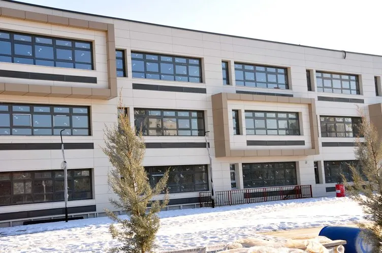 Bakan Berat Albayrak Cezeri Yeşil Teknoloji Mesleki ve Teknik Anadolu Lisesi’ni açtı