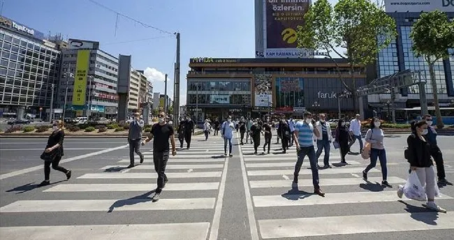 Ankara’da sokağa çıkma yasağına uymayan bin 668 kişiye ceza kesildi