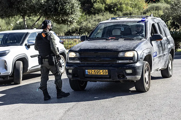 Bebek katili Netanyahu’nun konutu hedef alınmıştı! Evindeki hasar görüntülendi: İHA yatak odasına isabet etmiş