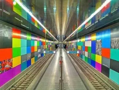 Dünyanın en etkileyici metro istasyonları