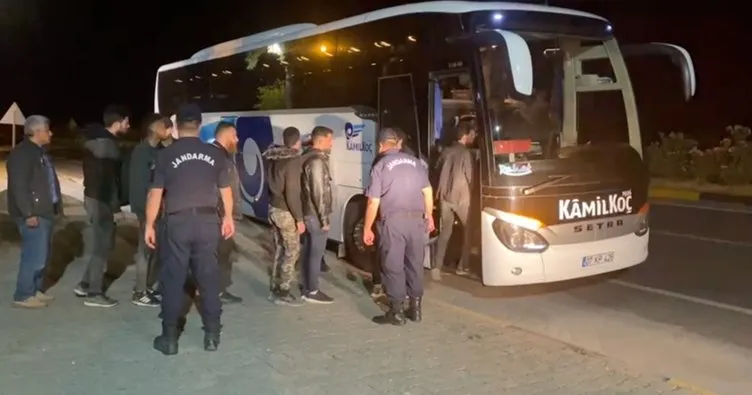 Alanya’da yakalanan 36 düzensiz göçmen sınır dışı edildi