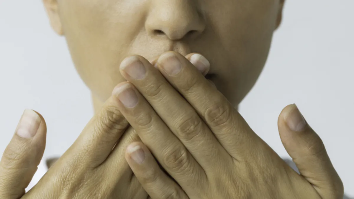 Sadece ağız değil! Diş eti hastalığı kalbi de etkileyebilir Sadece ağız değil! Diş eti hastalığı kalbi de etkileyebilir