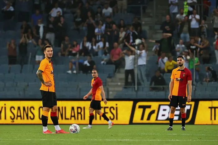 galatasaray-ilk-hazirlik-macinda-maglup-oldu-aslan-avantaji-koruyamadi-1657395844968.jpg