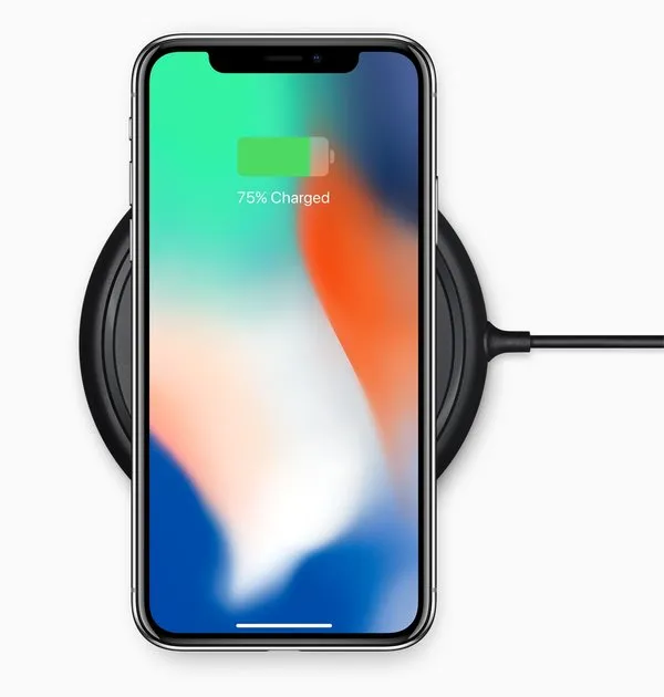 Apple yeni iPhone X'te ekran çıkıntısını kaldıracak!
