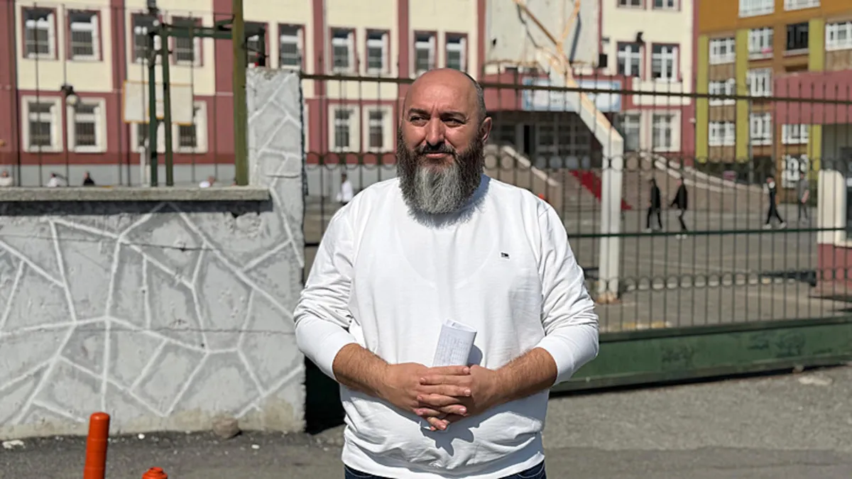 Ankara’da öğretmen darp edildi: “Yumruk yediğimi hissettim” Ankara’da öğretmen darp edildi: “Yumruk yediğimi hissettim”