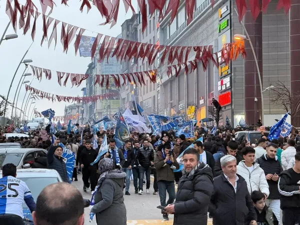 Erzurumspor FK kutlamaları