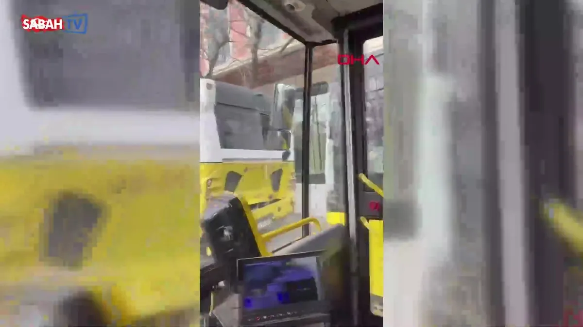 SON DAKİKA: Fatih’te 3 İETT otobüsü kaza yaptı! | Video videosunu izle SON DAKİKA: Fatih’te 3 İETT otobüsü kaza yaptı! | Video videosunu izle