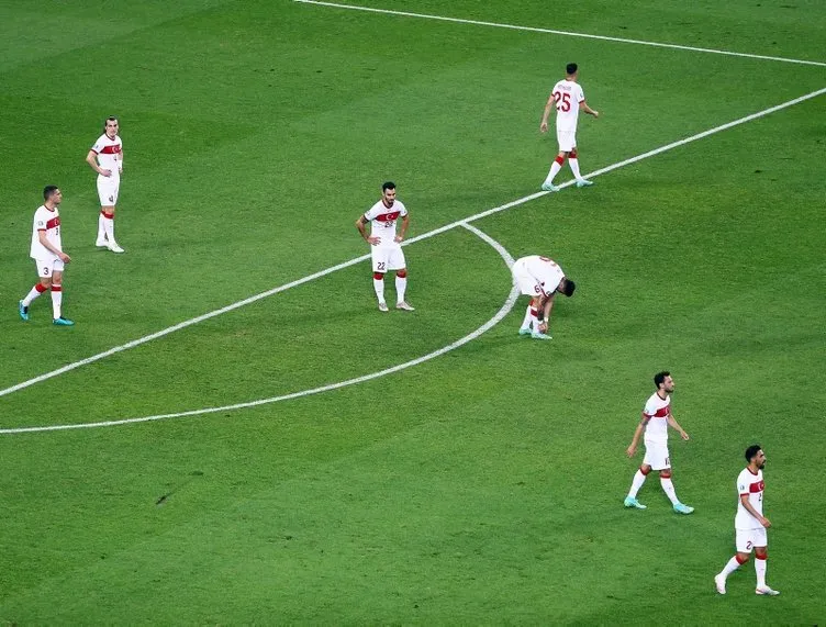 Son dakika: EURO 2020’ye erken veda eden A Milli Takım’da İsviçre maçı öncesi şok kavga!