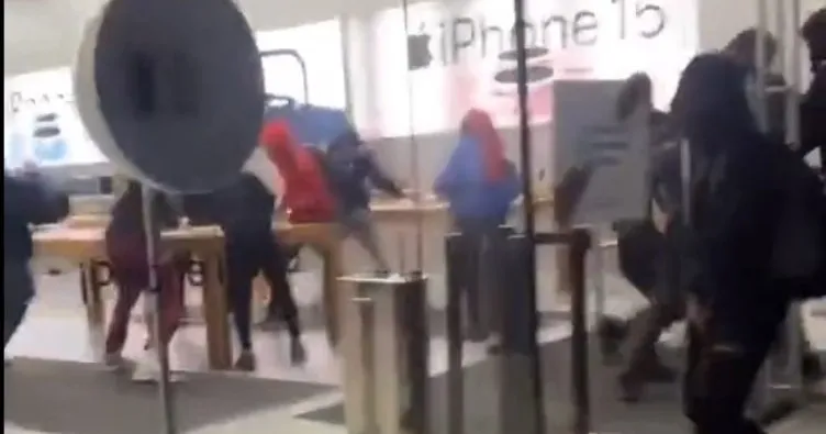 Görüntüler sosyal medyaya bomba gibi düştü! iPhone 15 için Apple mağazasını yağmaladılar